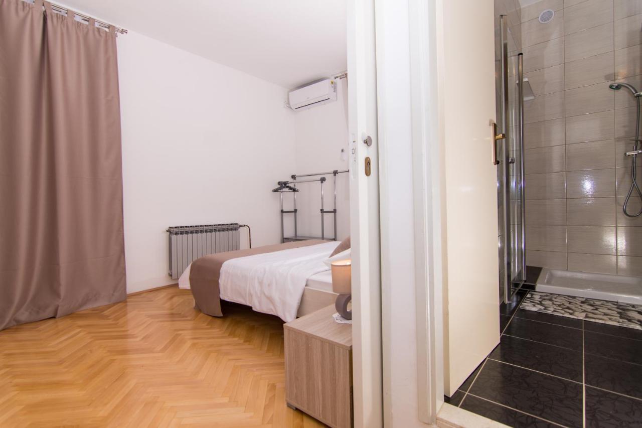 Donji Okrug  Apartmani Mlacic מראה חיצוני תמונה
