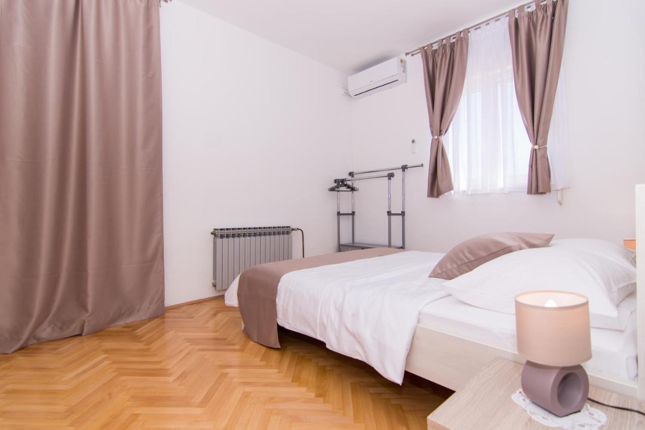 Donji Okrug  Apartmani Mlacic מראה חיצוני תמונה